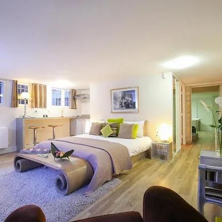 Sleeps 16 Pool Air Con Wifi Taussat-les-Bains