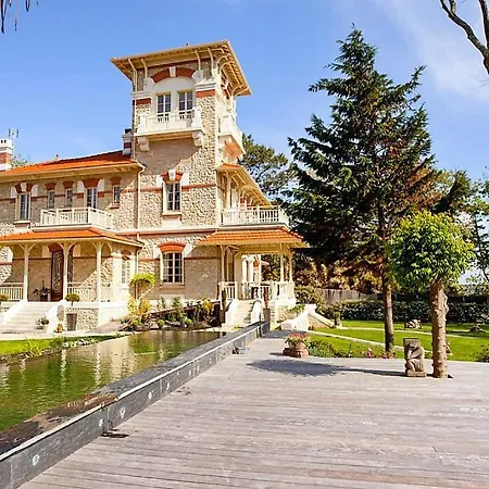 Sleeps 16 Pool Air Con Wifi Taussat-les-Bains