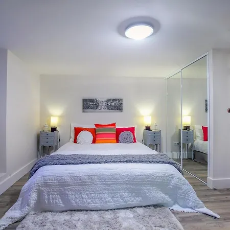 Sleeps 16 Pool Air Con Wifi * Taussat-les-Bains